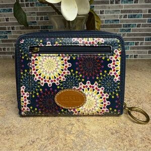 Fossil zip around passport wallet